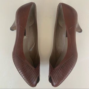 Vintage Sesto Meucci Brown Leather Peep Toe Pumps